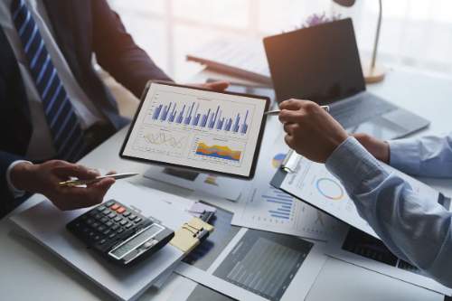 Finanzbuchhalter bei der Arbeit